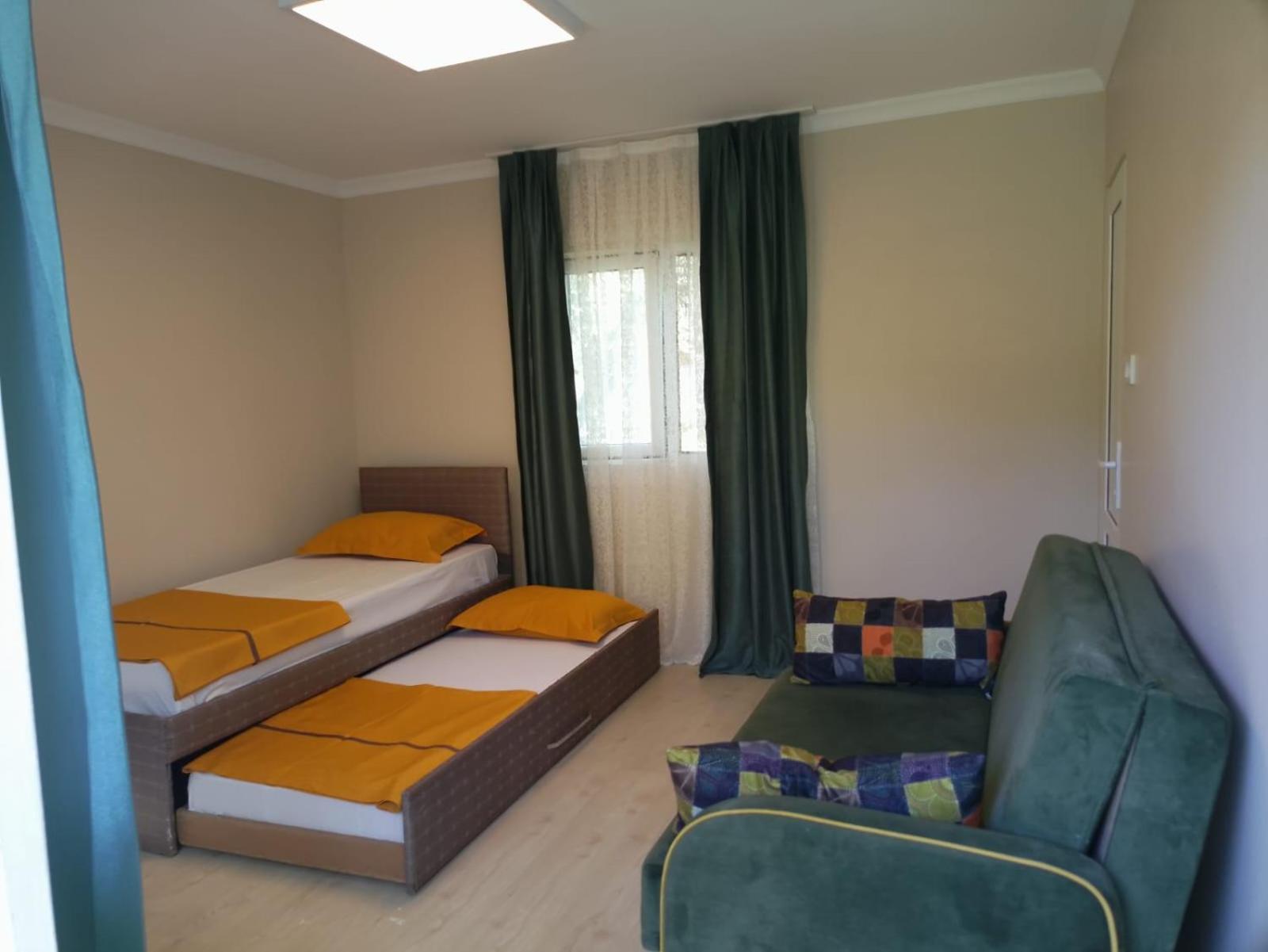 فندق Cicek Evler Tatil Koeyue أرموتلو المظهر الخارجي الصورة